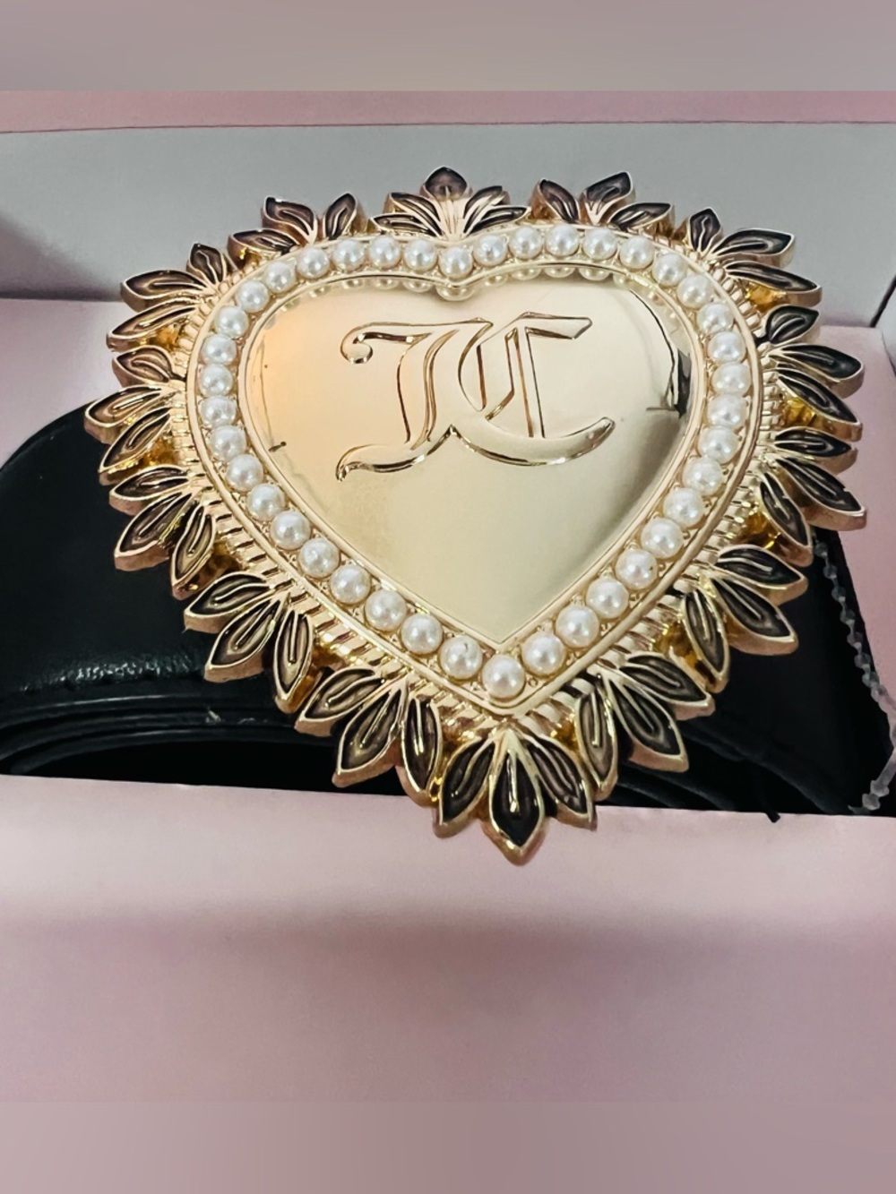 NIB Juicy Couture Logo Pearl Gold Heart Buckle Black Faux Leather Belt M/L